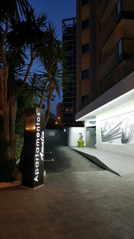 Apartamentos Amalia By Mc Benidorm Exteriör bild